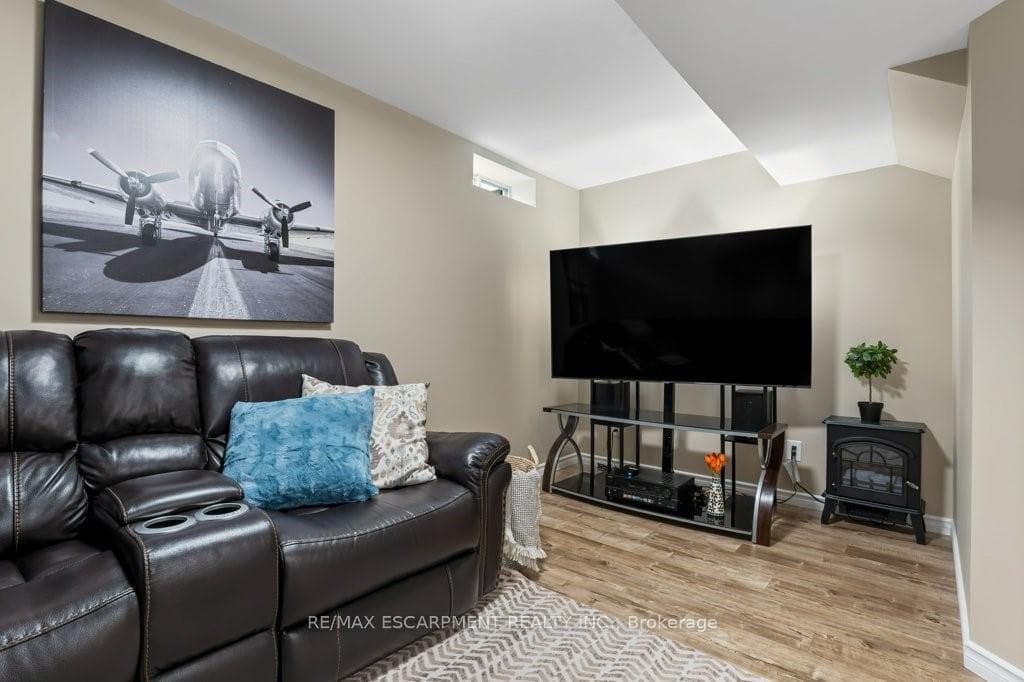 5028 Penman Lane photo 25
