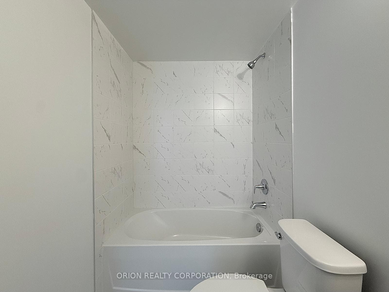556 Marlee Avenue Unit 614 photo 15