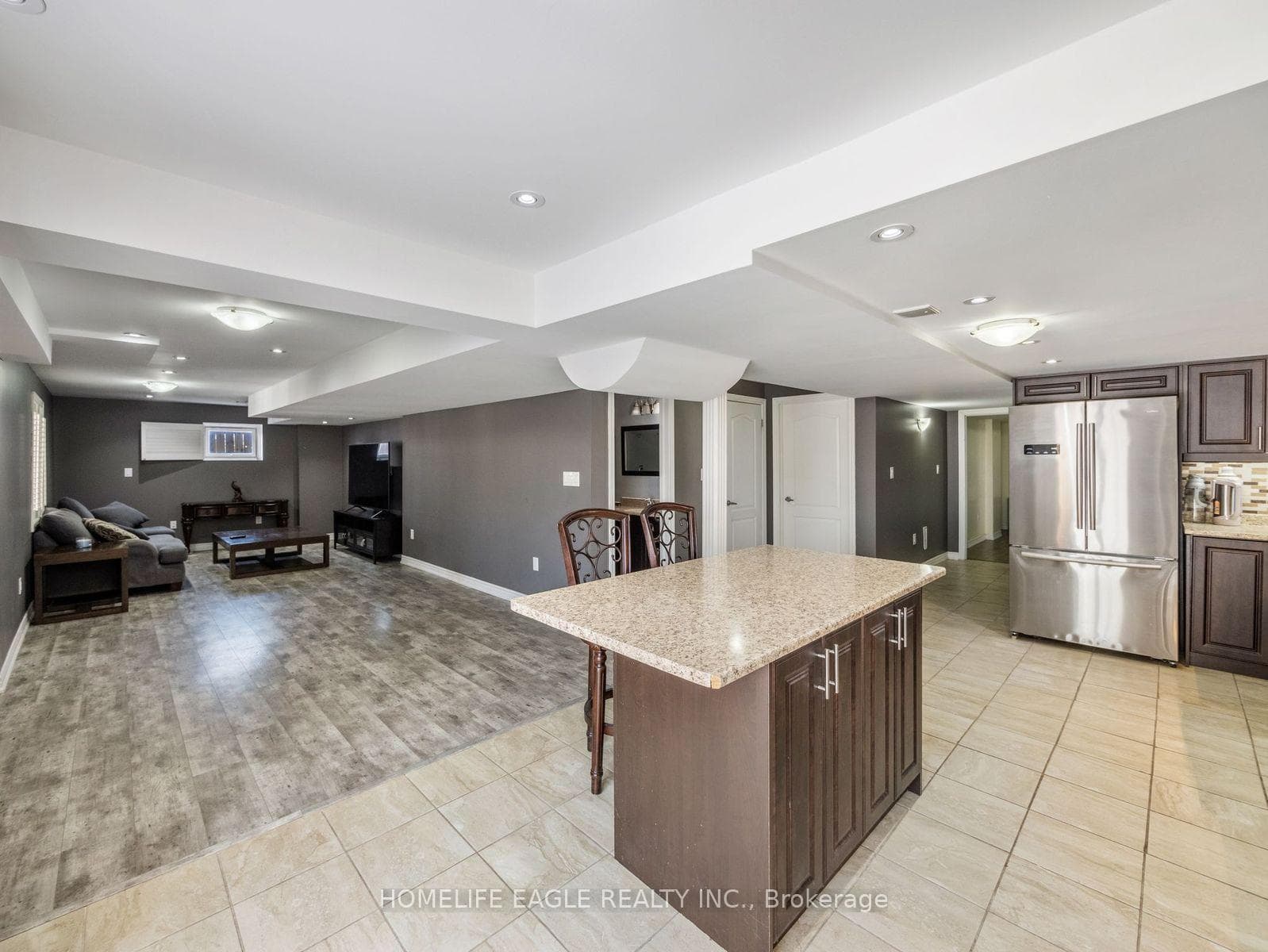 2050 Jans Boulevard photo 22