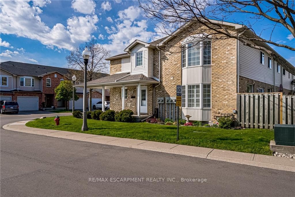 485 Green Road Unit 15 photo 1