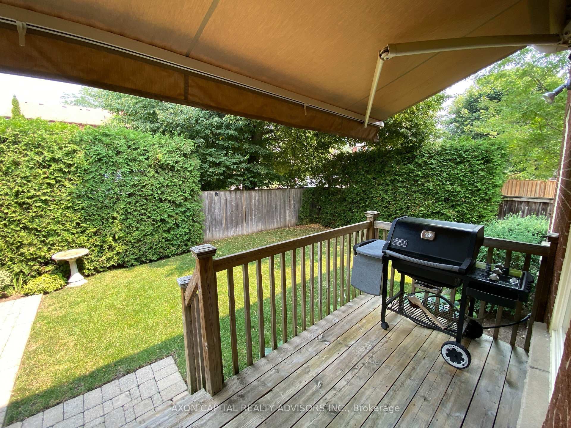 74 Eleanor Circle photo 26