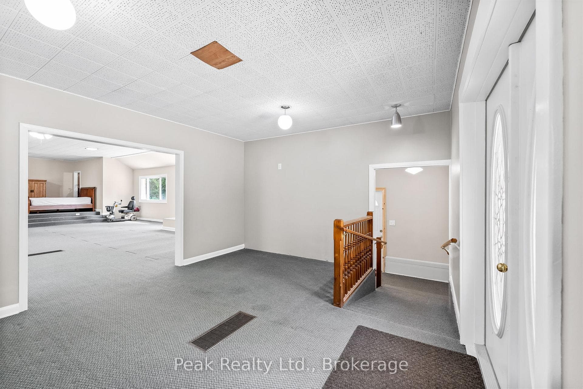 1812 Frontenac Road photo 26