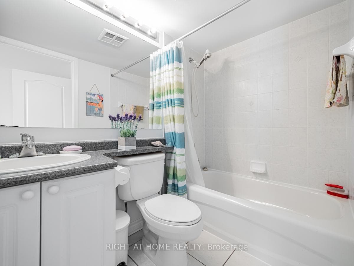 935 Sheppard Avenue Unit 614 photo 31