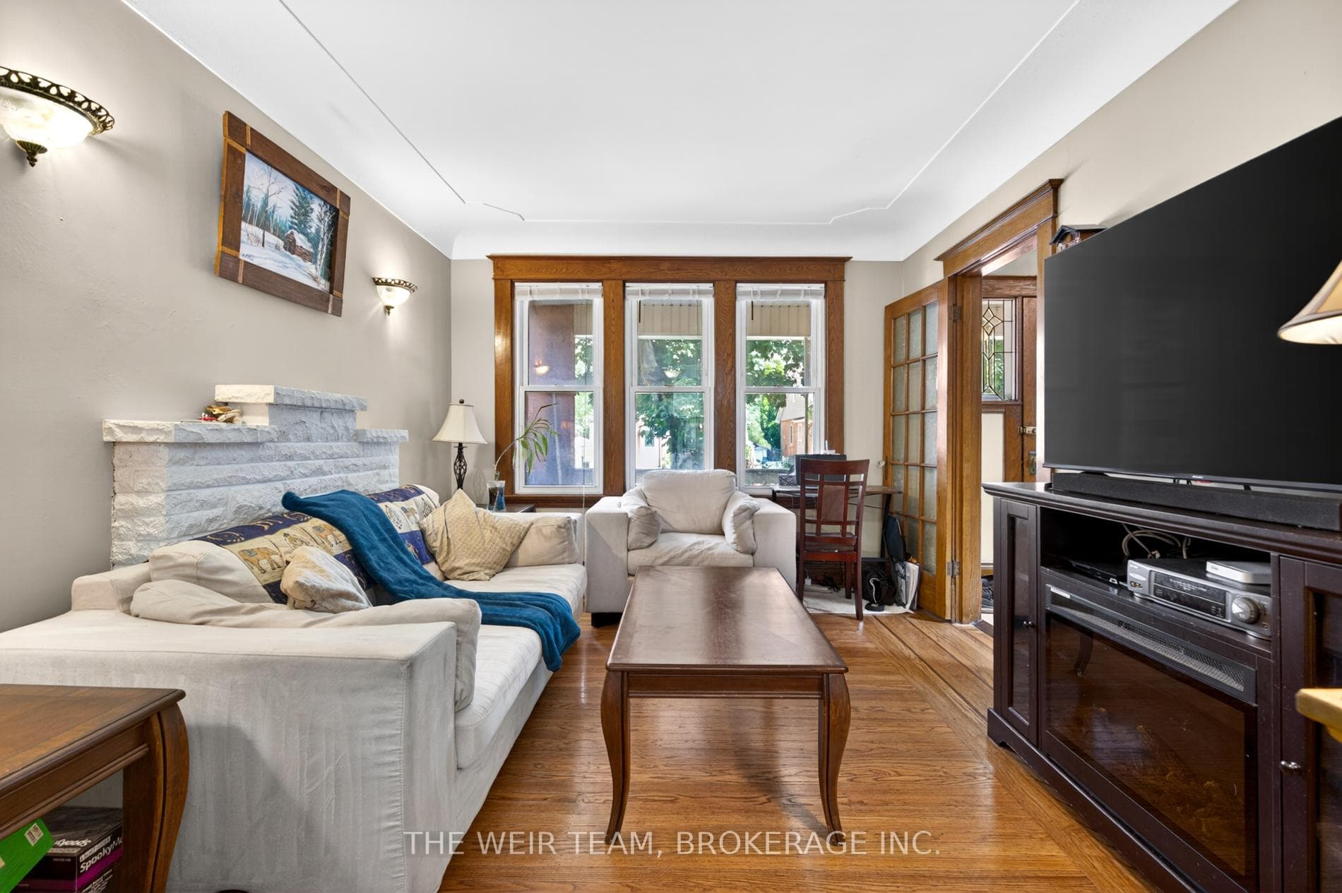 226 Ottawa Street photo 5