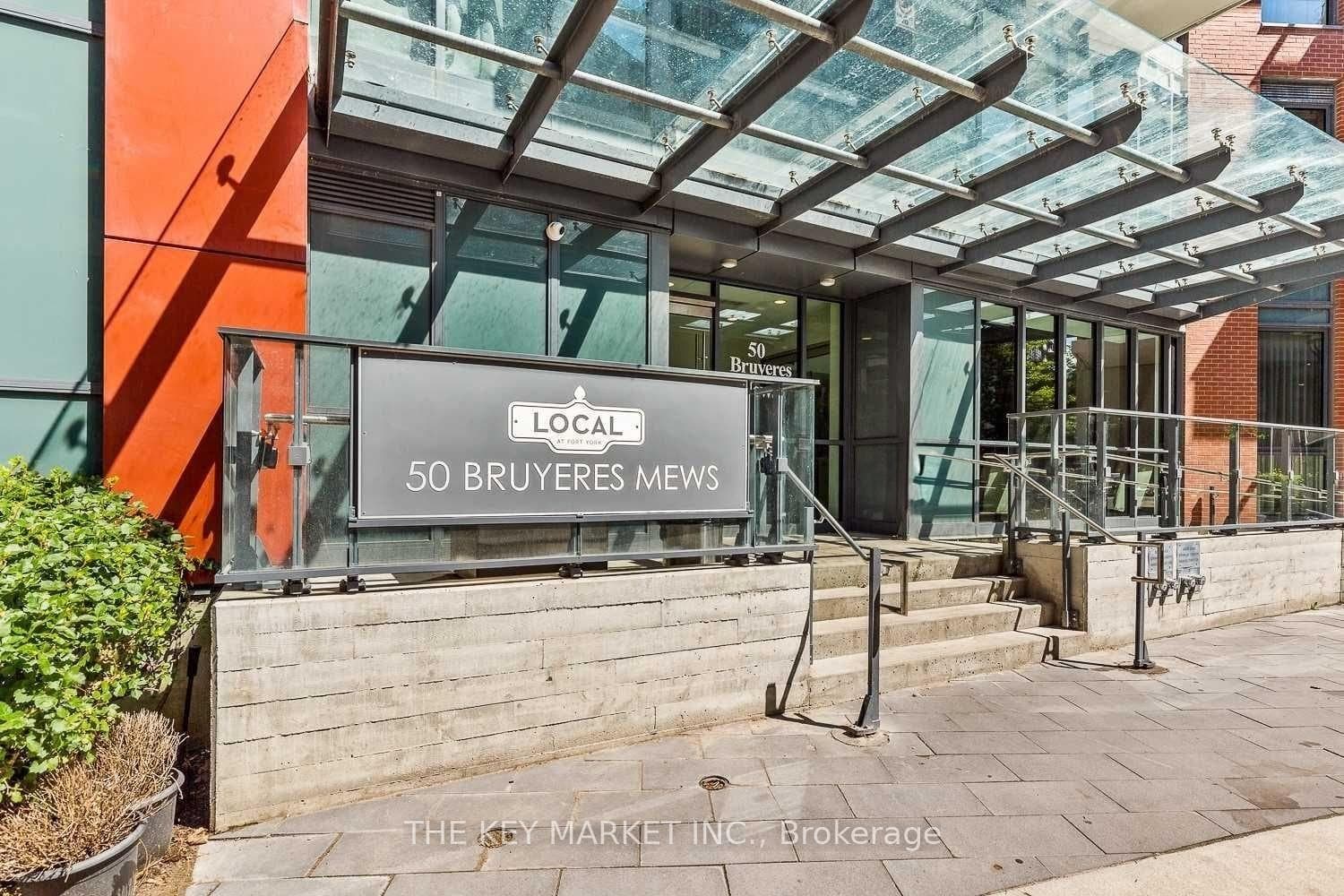 50 Bruyeres Mews Unit 730 photo 4