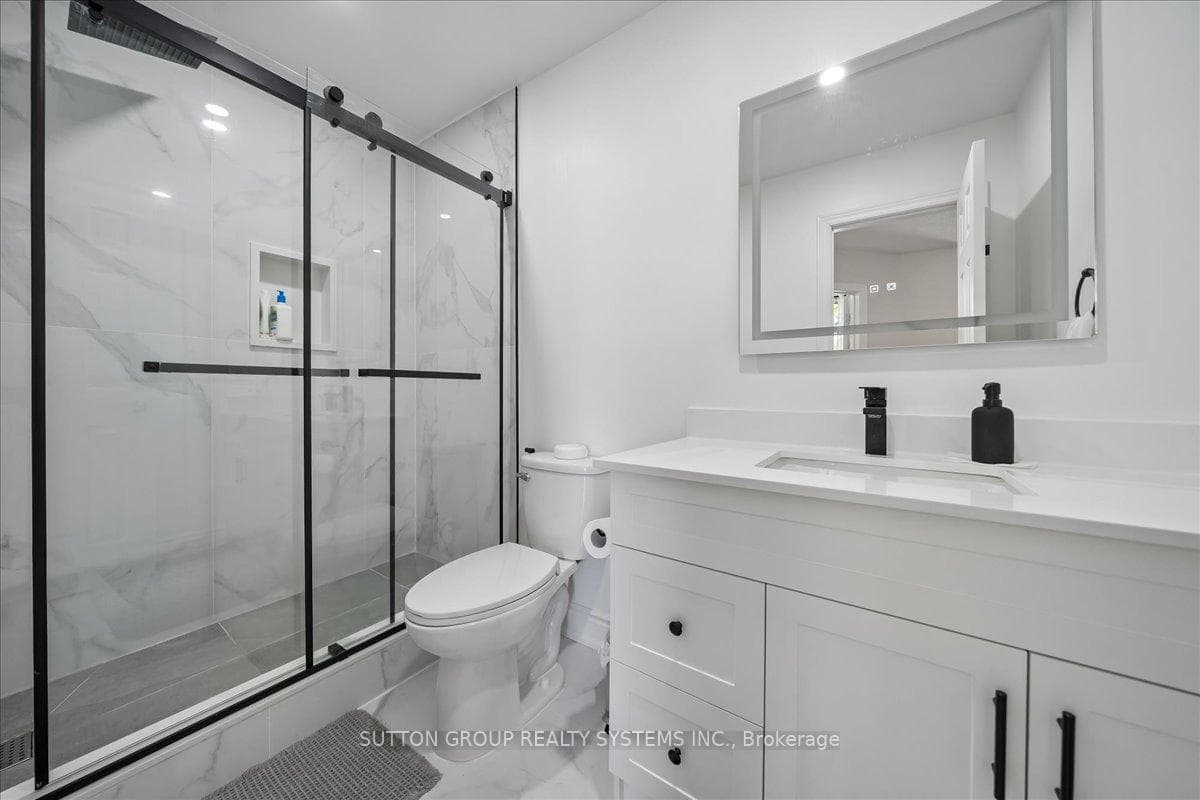 3348 Sunlight Street photo 31
