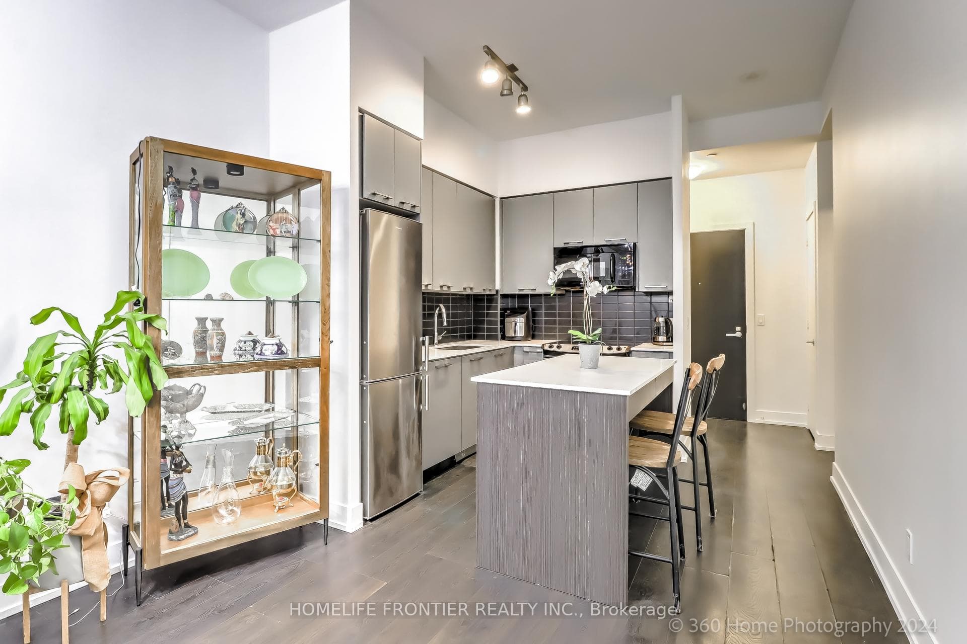9471 Yonge Street Unit 344 photo 5