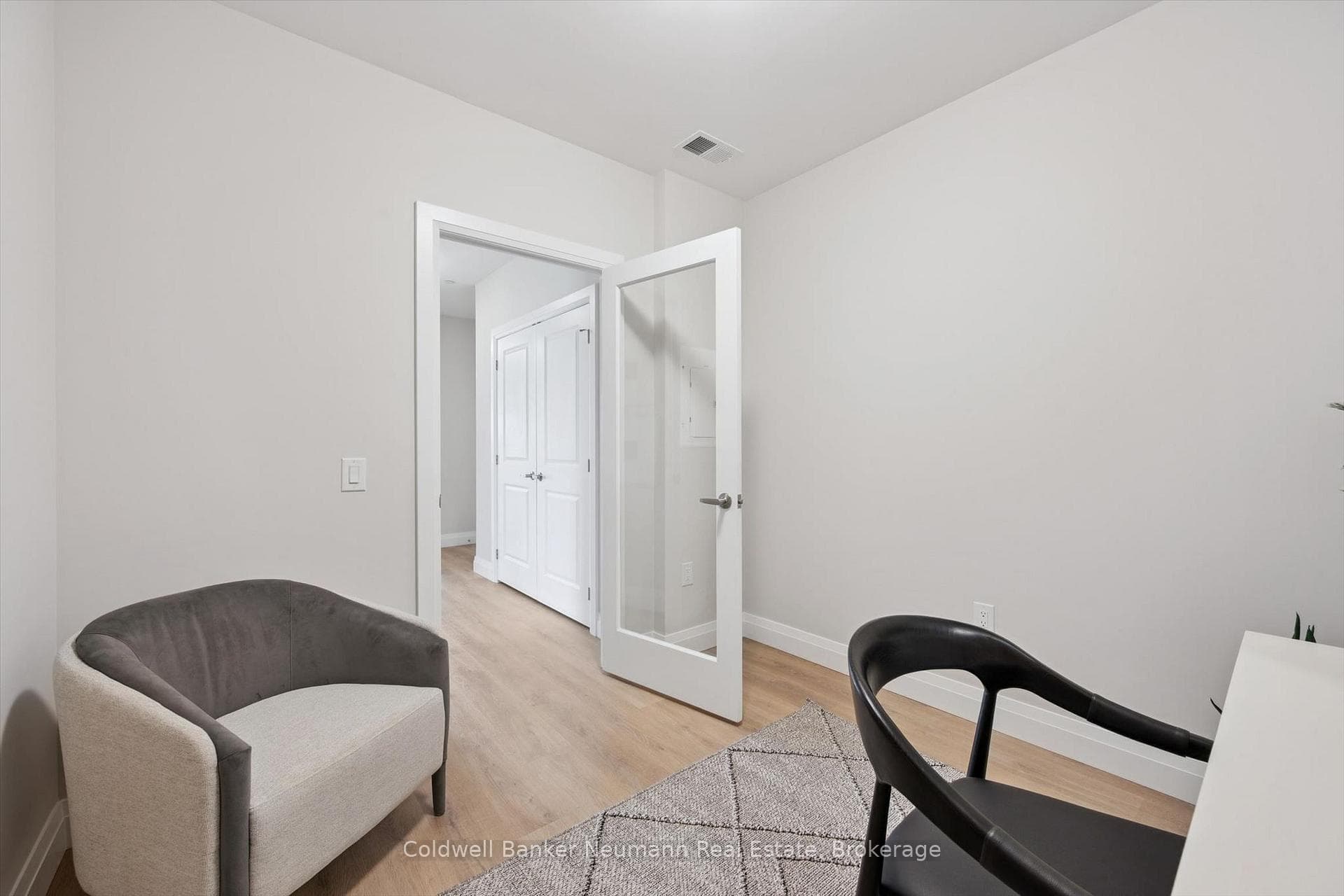 1882 Gordon Street Unit 319 photo 20