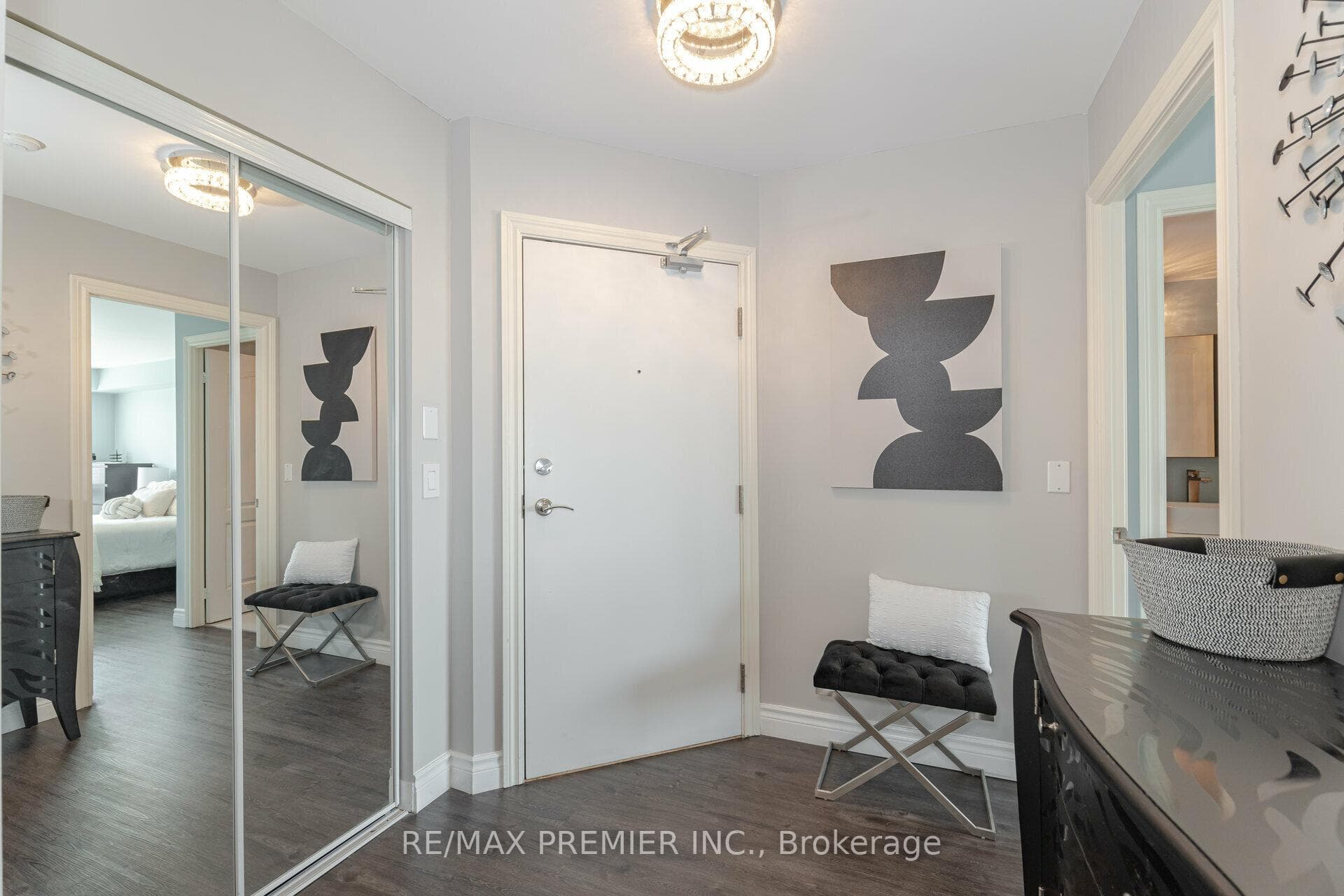 1030 Sheppard Avenue Unit 512 photo 5