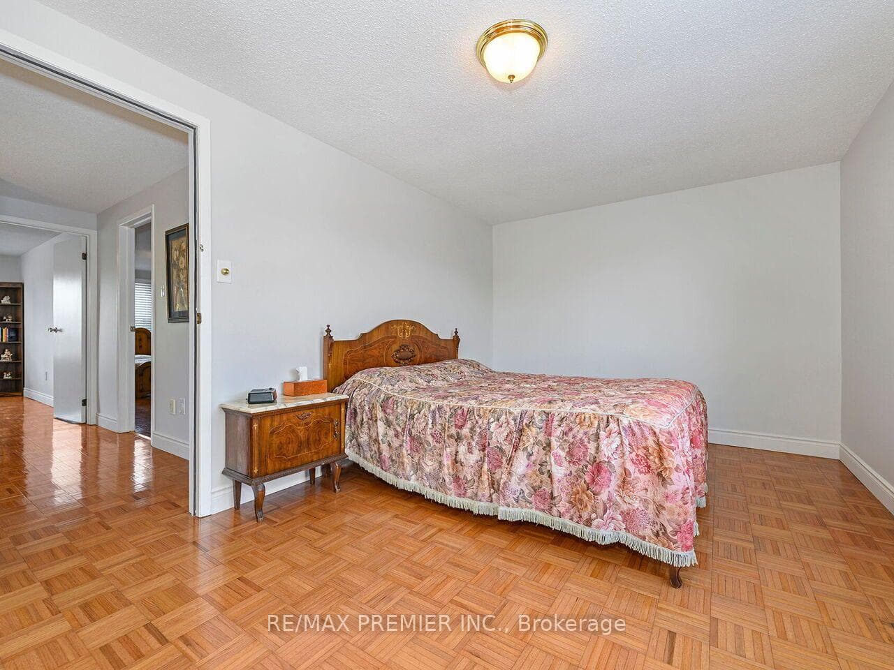 33 Laurel Valley Court photo 20