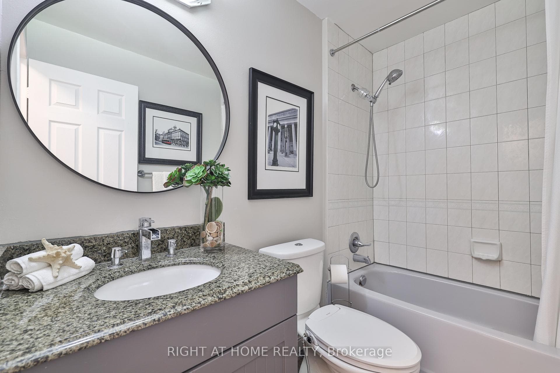 1016 Falgarwood Drive Unit 43 photo 14