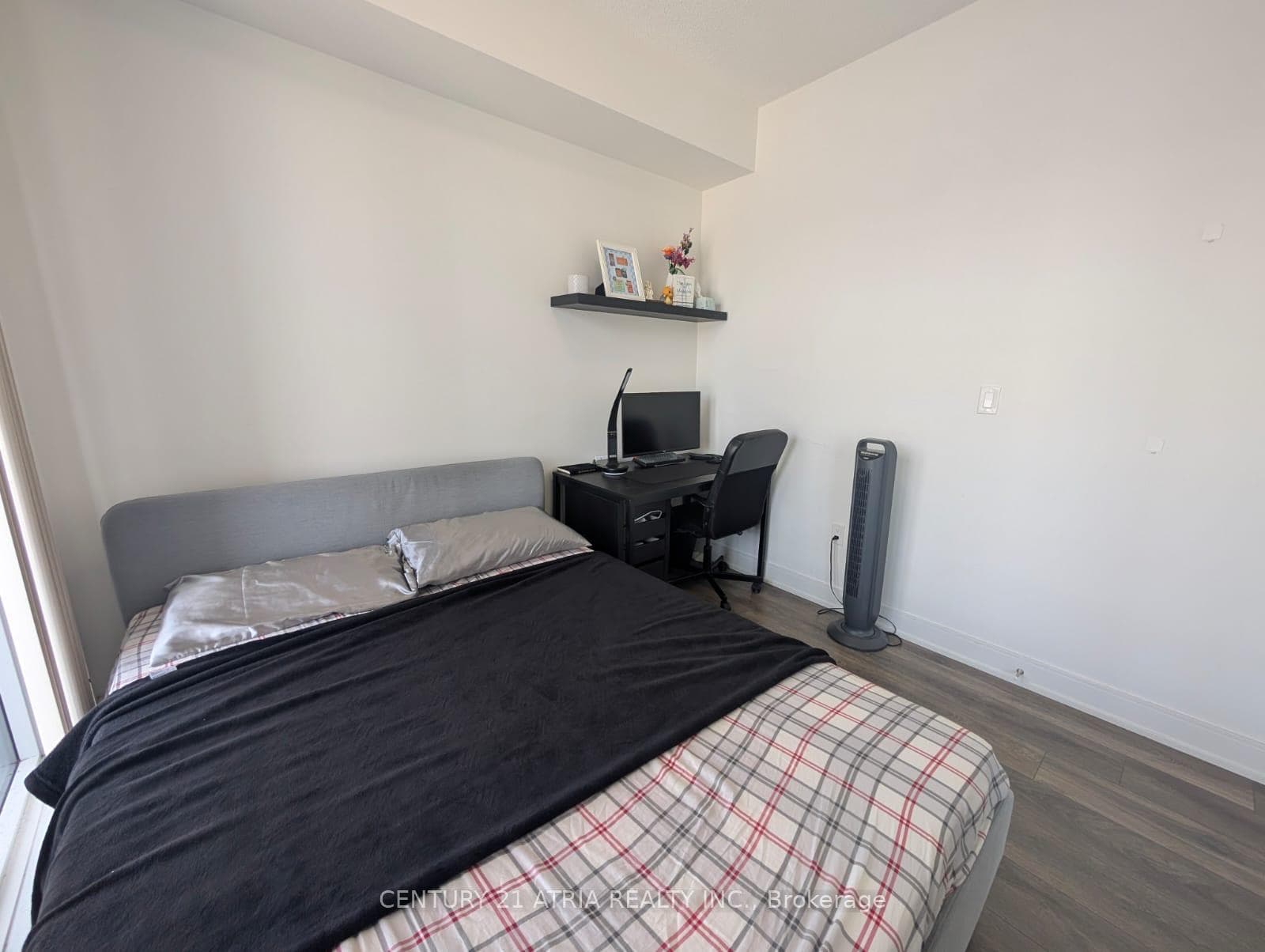89 McGill Street Unit 3002 photo 11