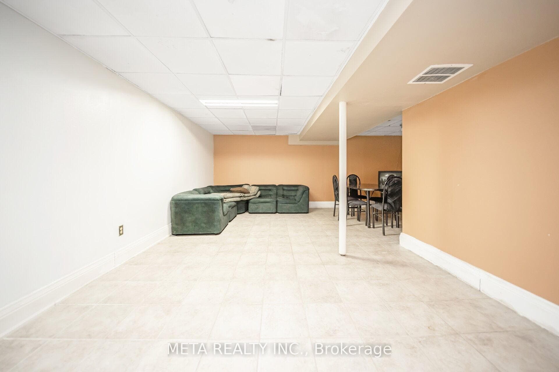 155 Briarwood Avenue photo 33