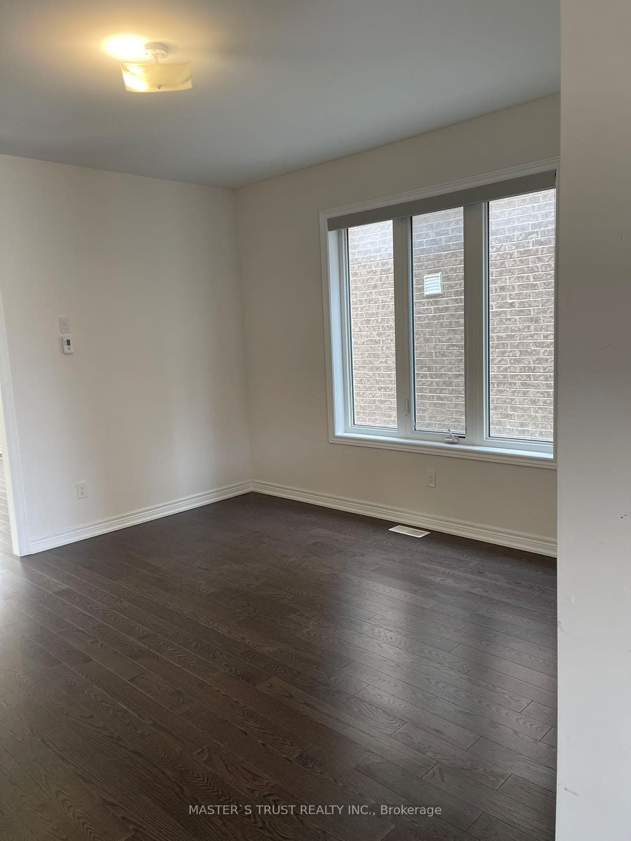 934 Green Street photo 3