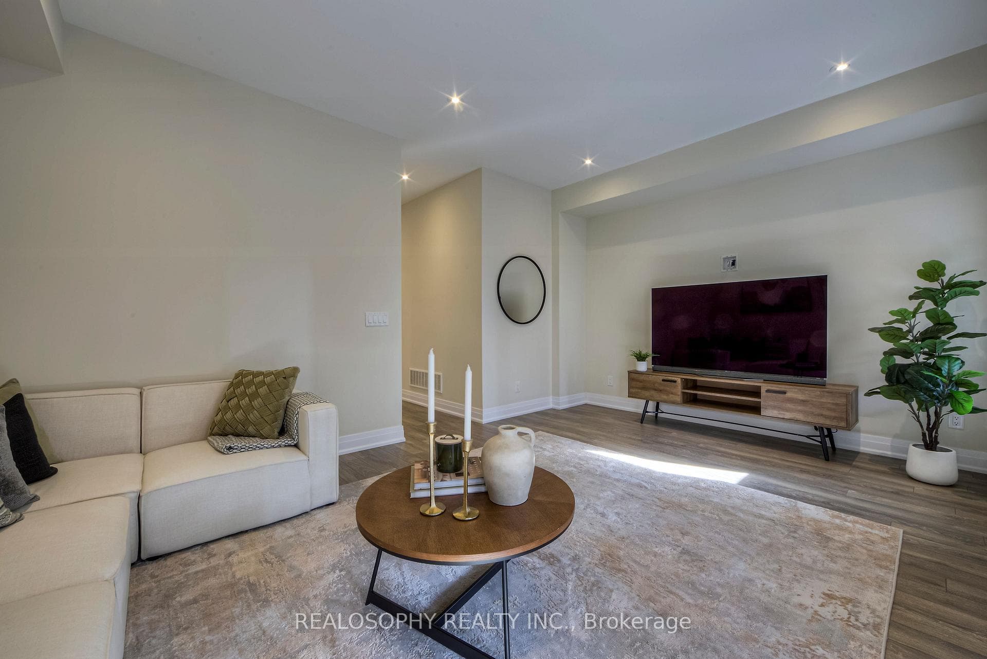 2 Hesperus Road photo 32