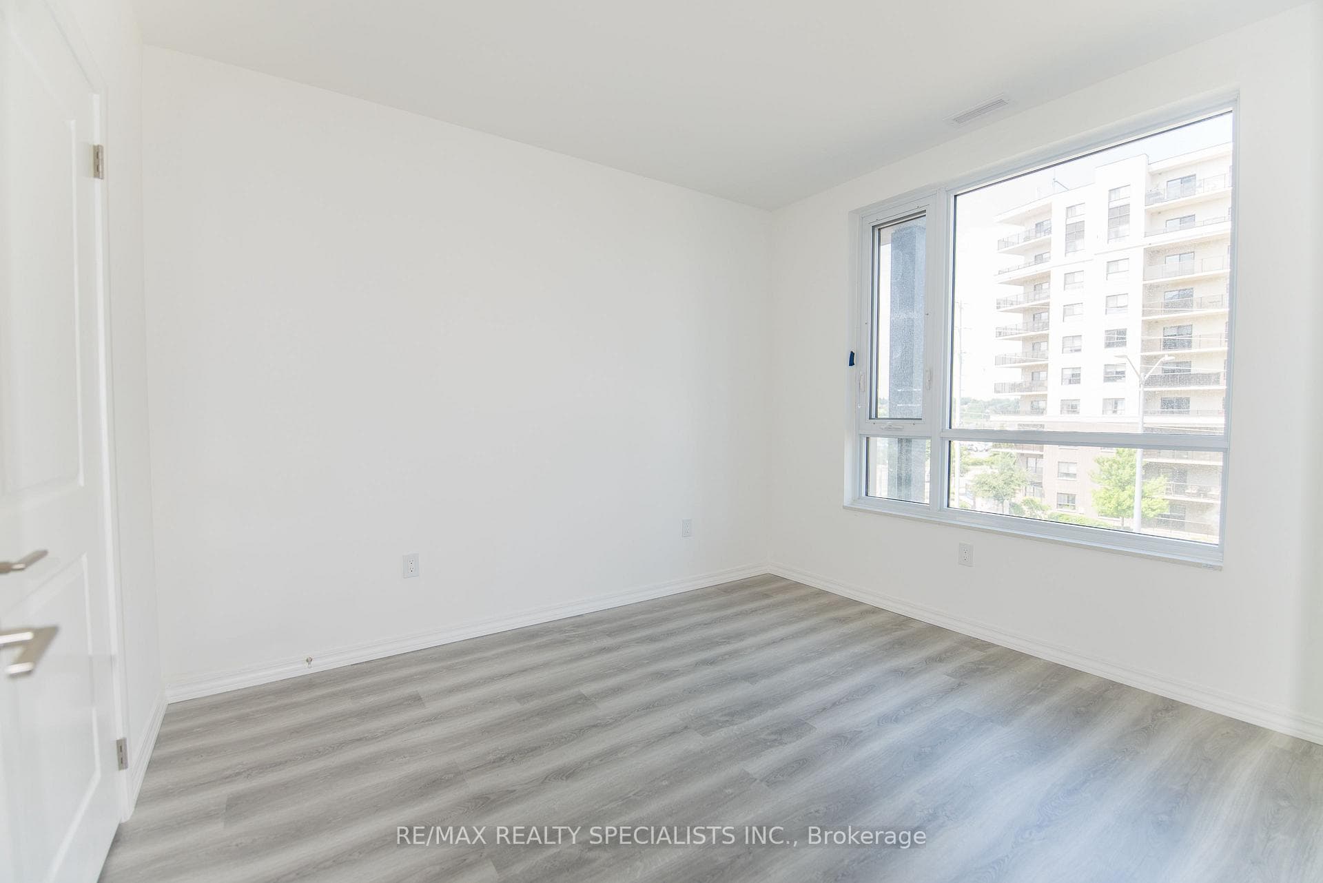 181 Elmira Road Unit 315 photo 7