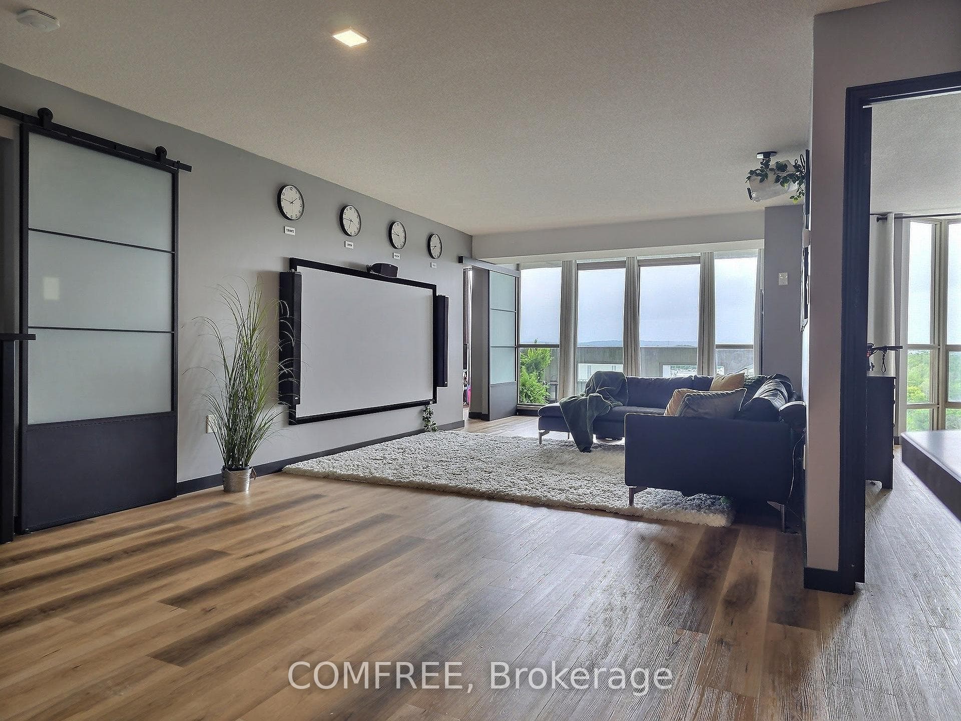 20 McFarlane Drive Unit 1102 photo 2