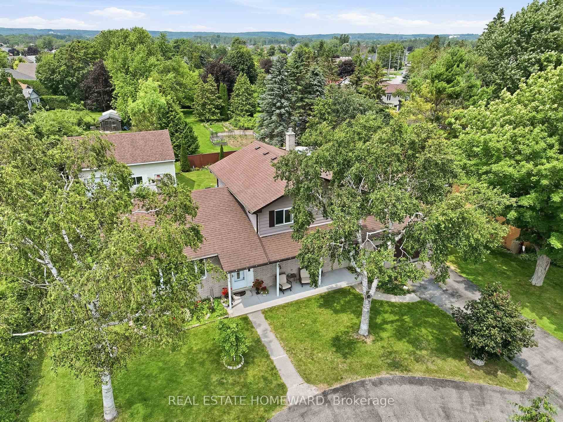 120 Harbour Street photo 3