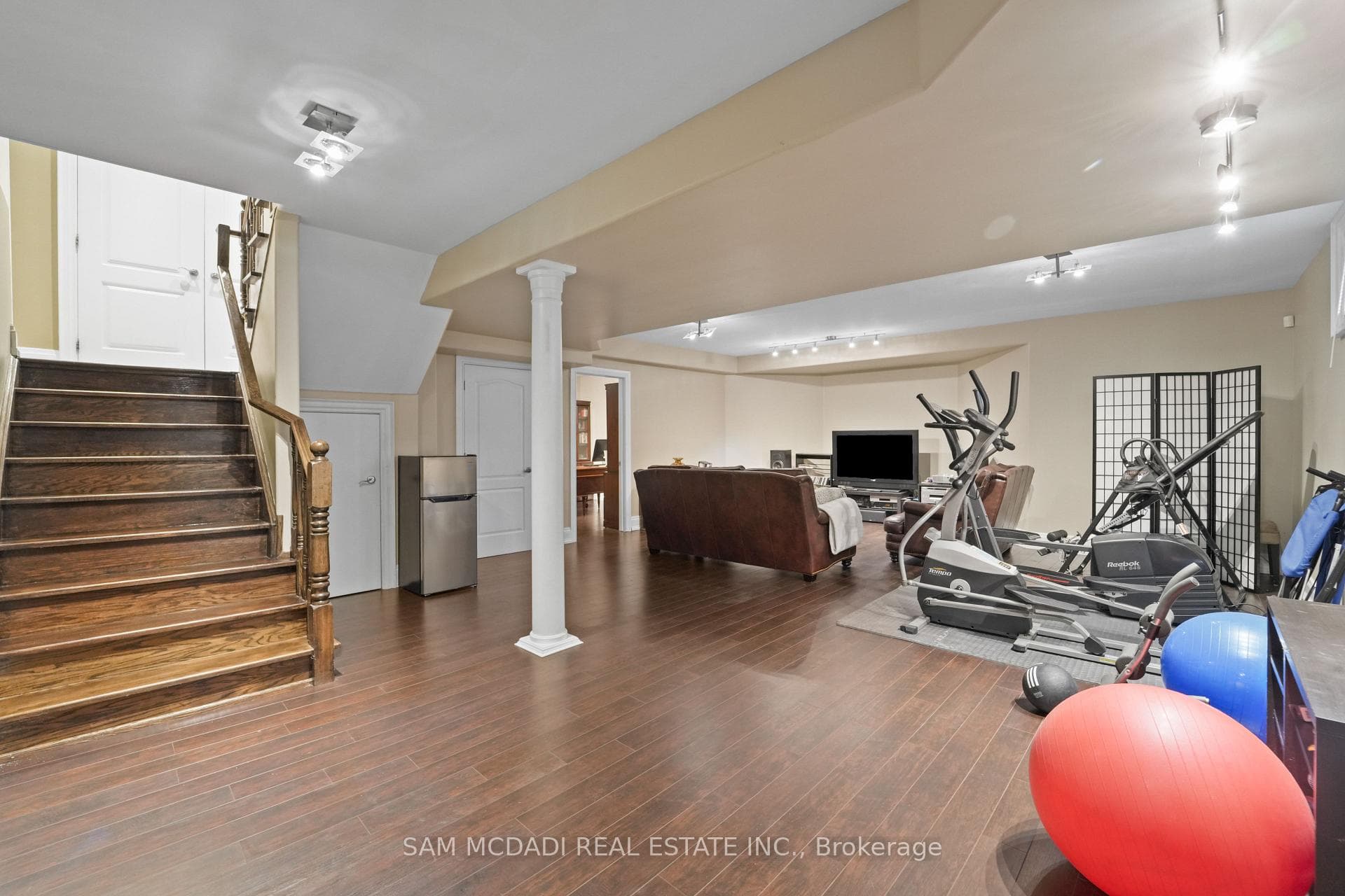 2258 Providence Road photo 30