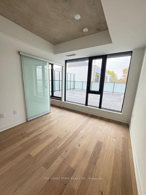 2625 Dundas Street Unit 303 photo 10