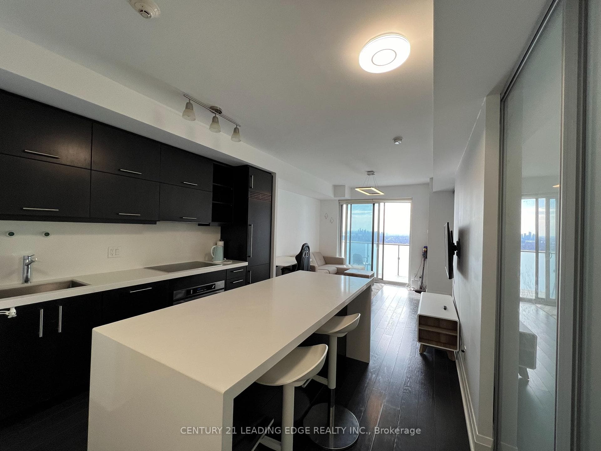 1080 Bay Street Unit 3705 photo 7