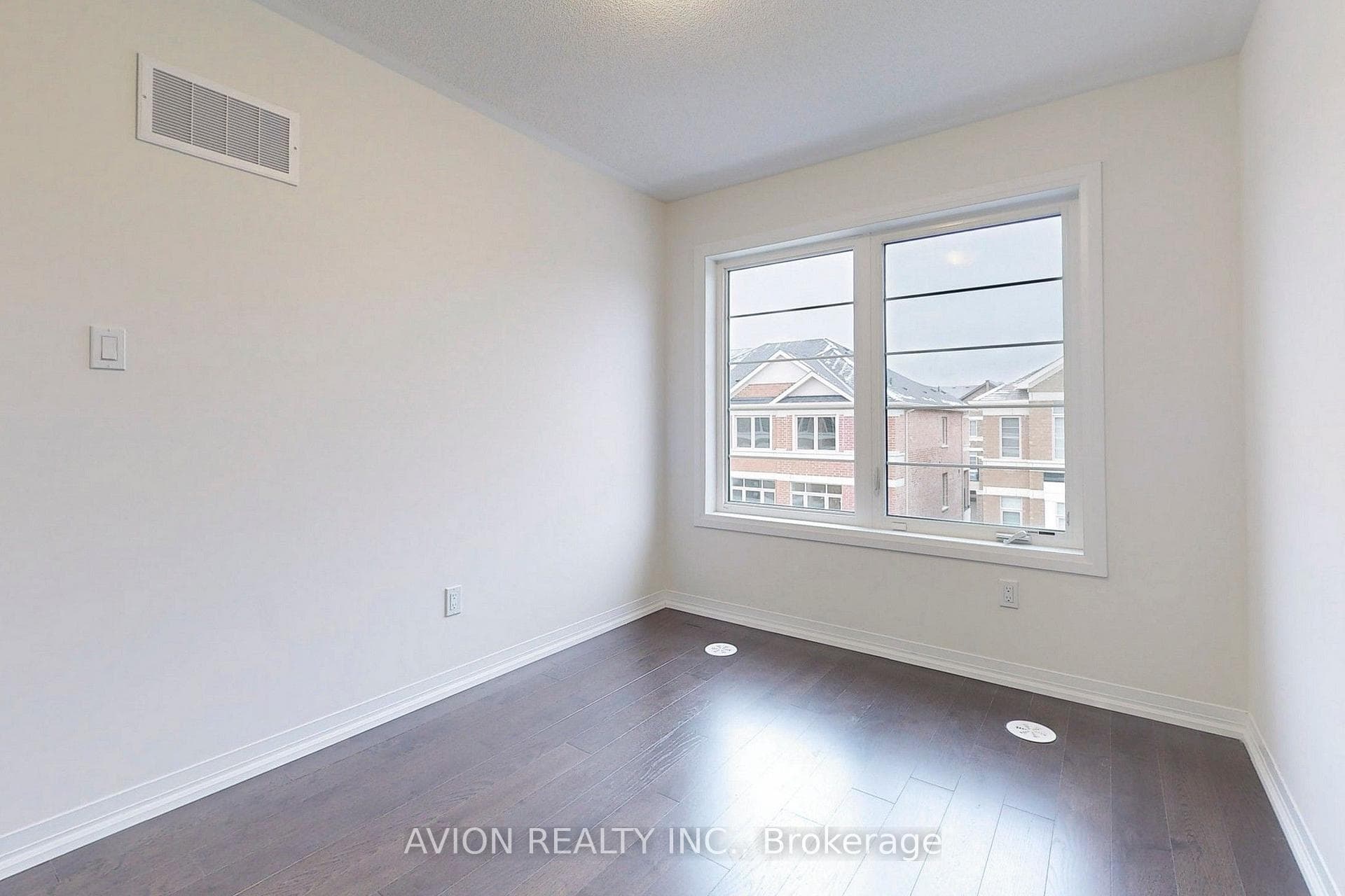 9 Sissons Way photo 7
