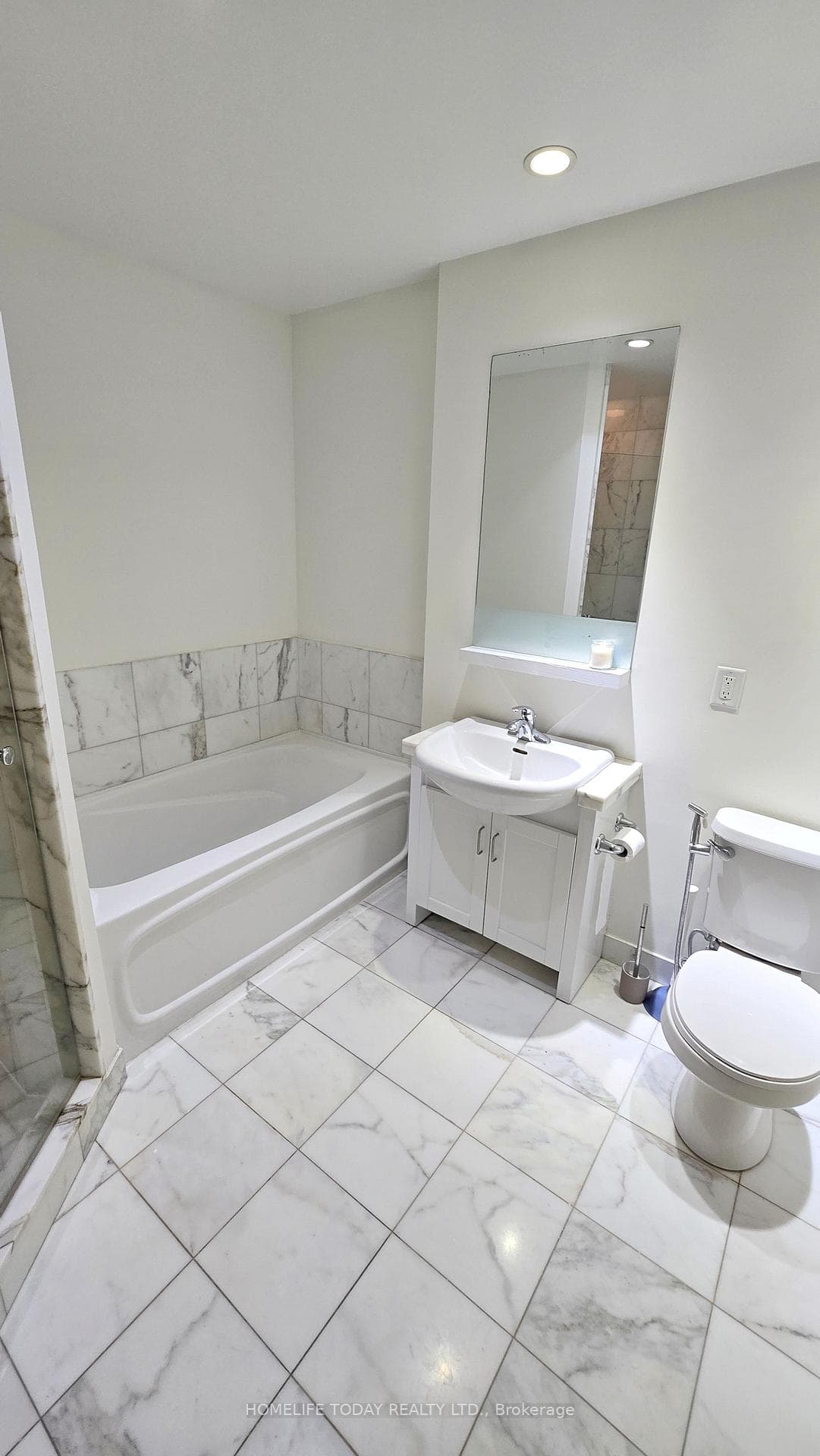 218 Queens Quay Unit 2301 photo 20
