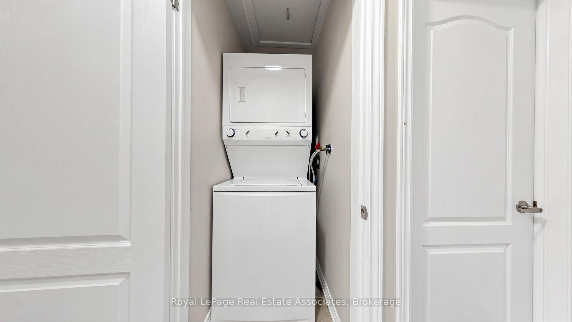71 Addington Crescent photo 39