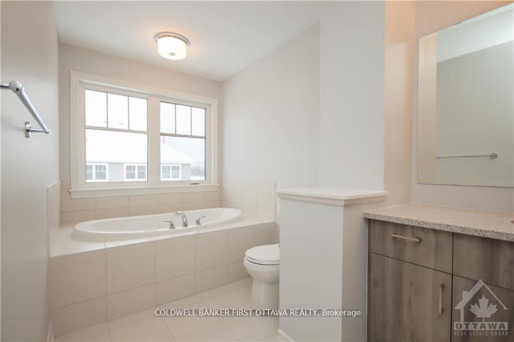 144 ANGELONIA Crescent photo 15