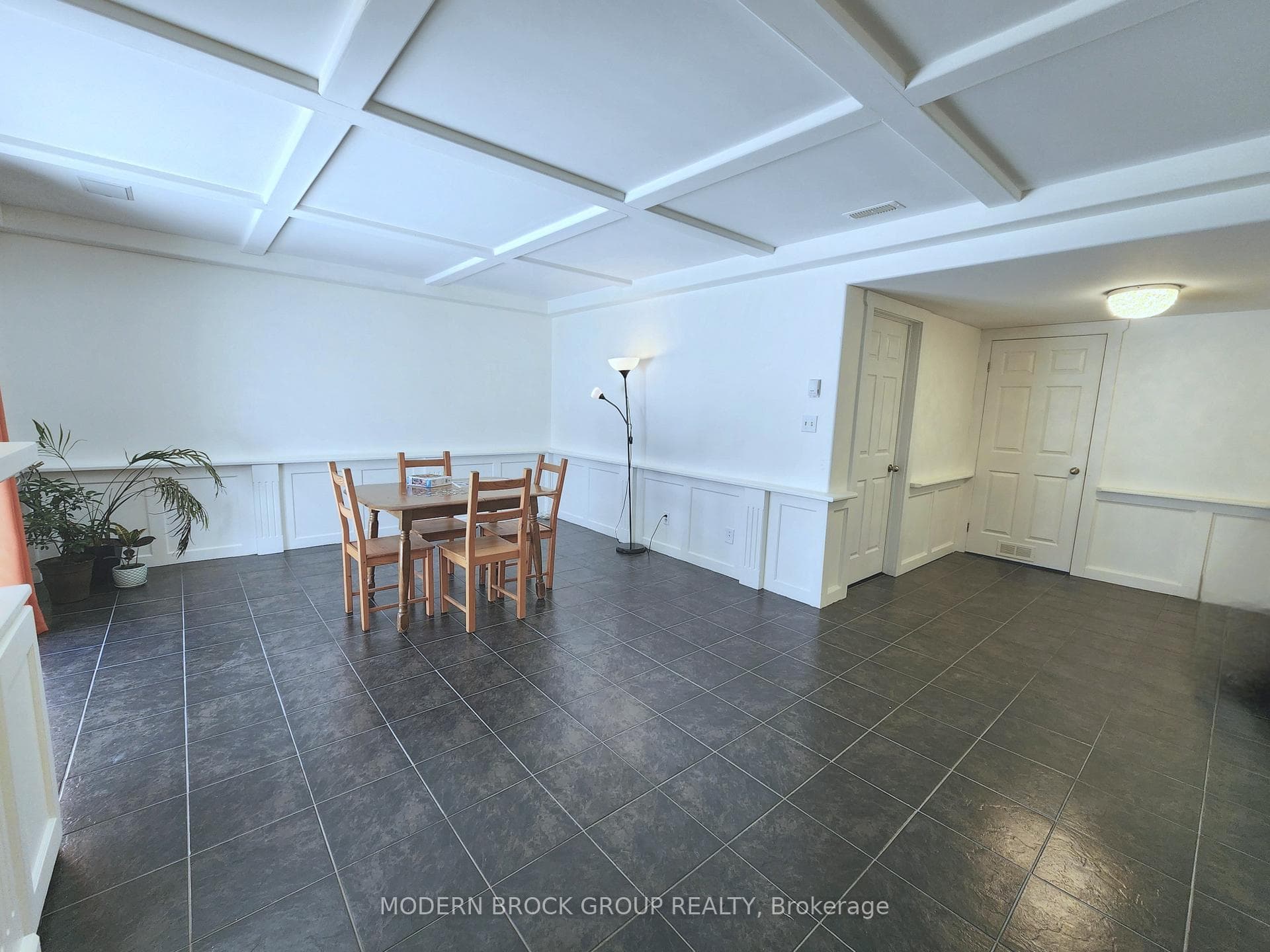 1140 Millwood Avenue photo 39