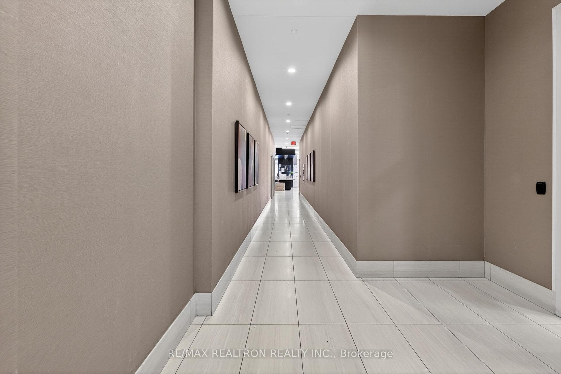 275 Yorkland Road Unit 209 photo 5