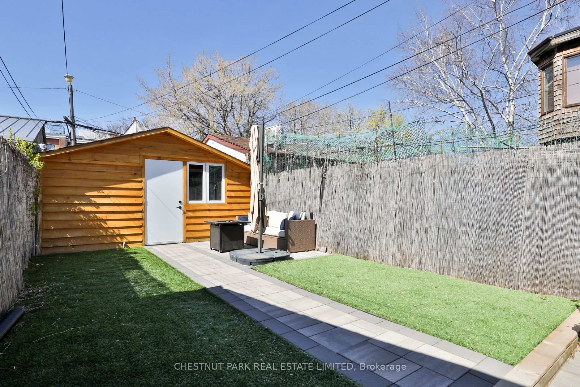 98 Yarmouth Road photo 31