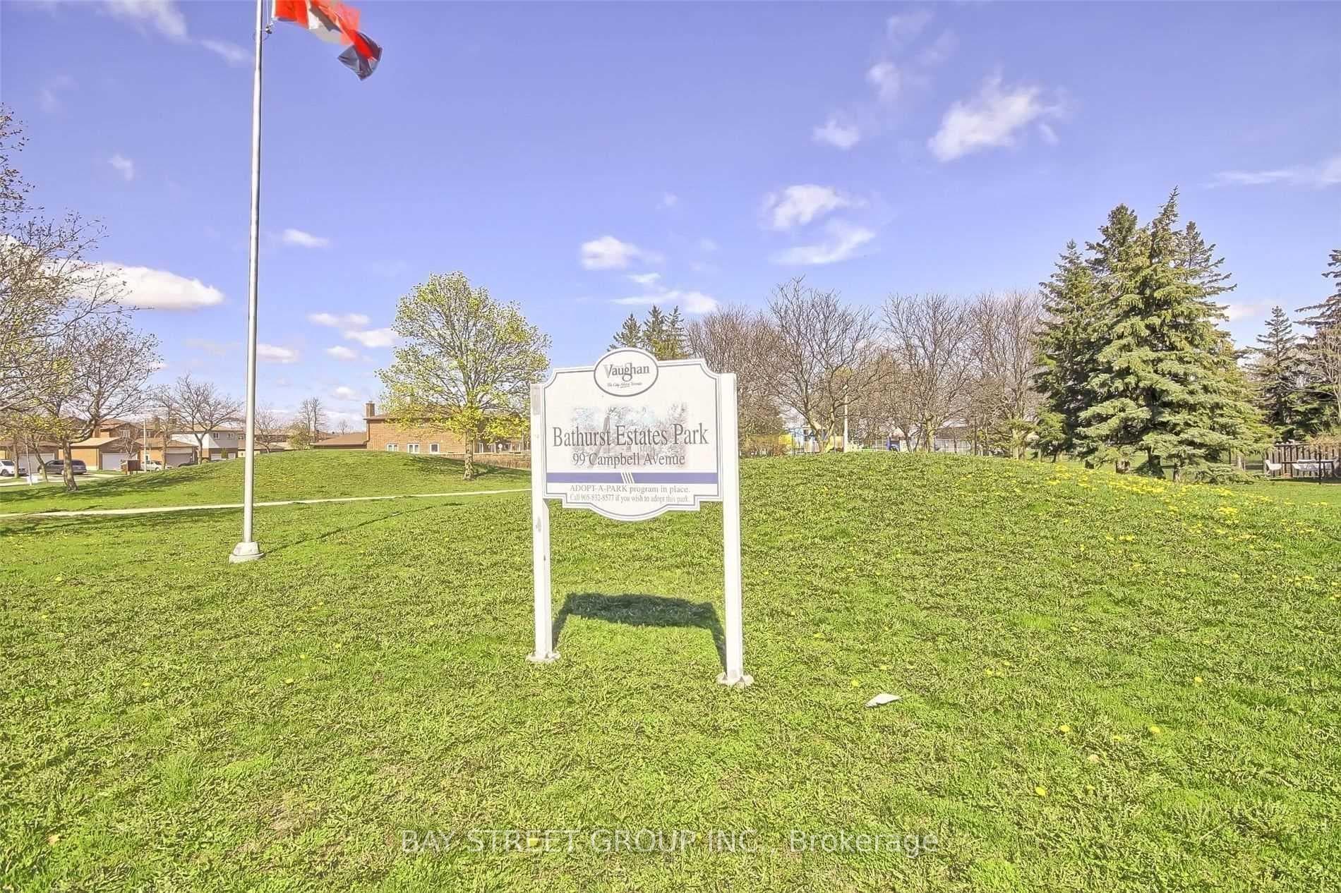 102 Patrice Crescent photo 32