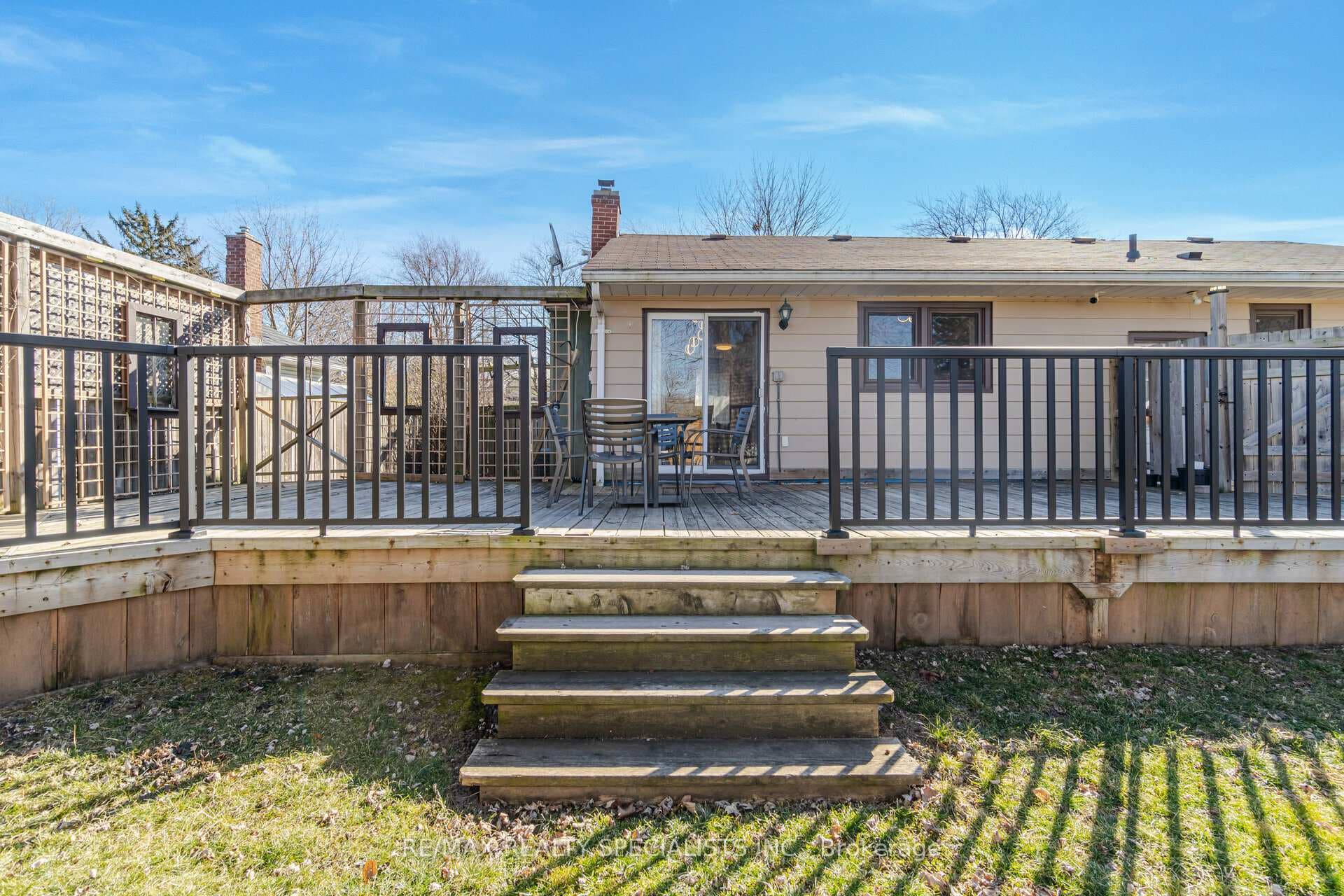 15 Nelles Road photo 35