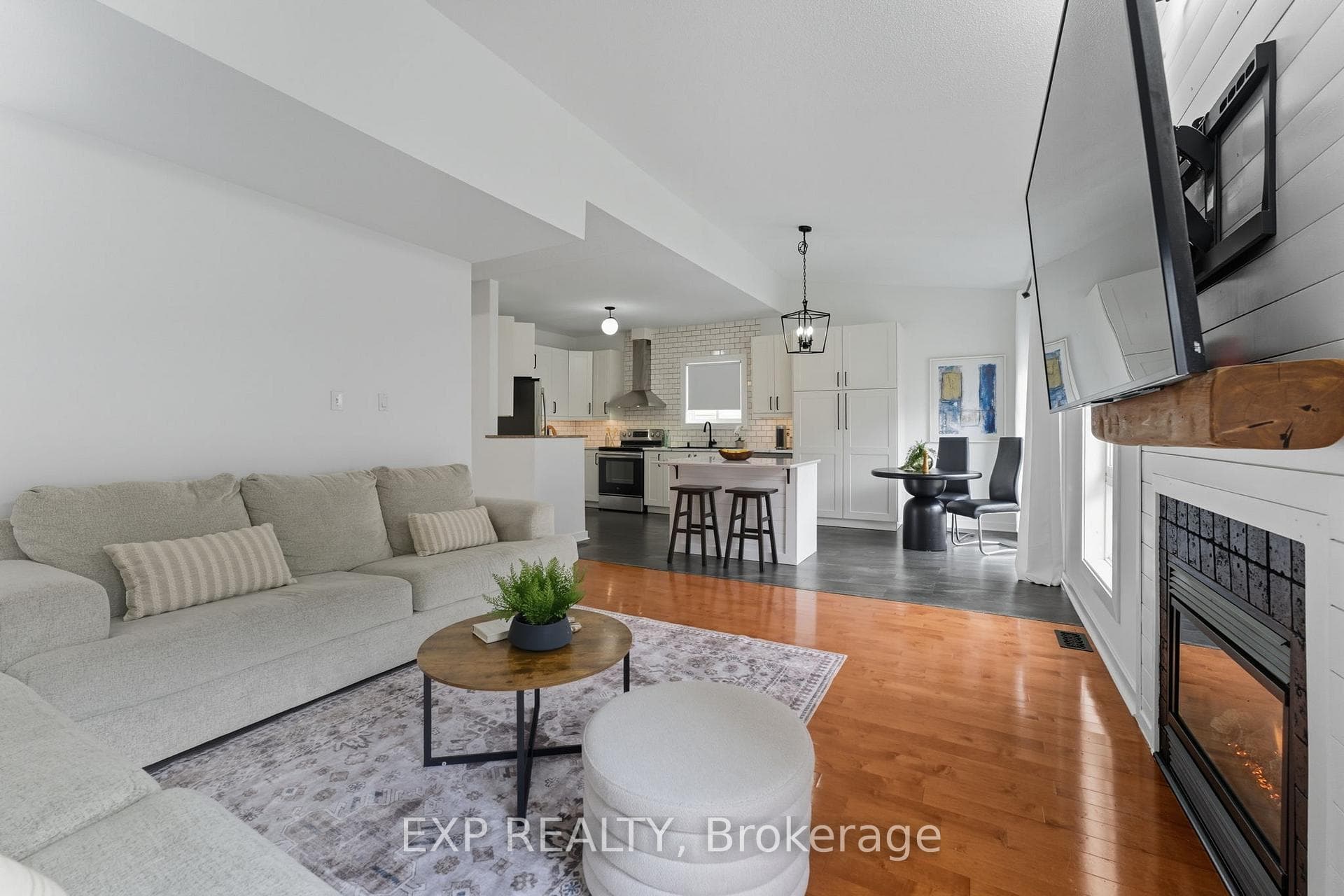 16 North Harrow Drive photo 23