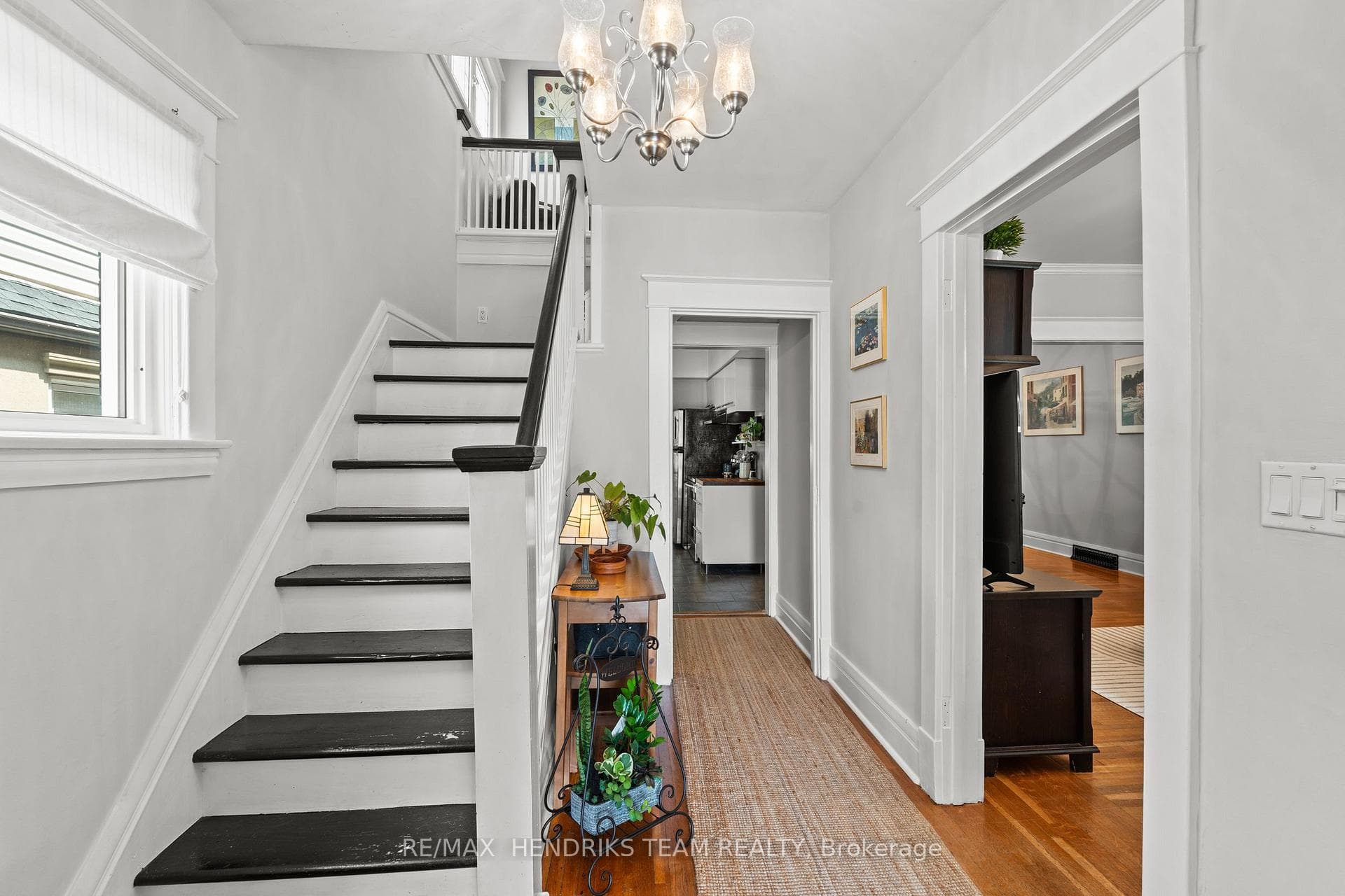 150 York Street photo 10