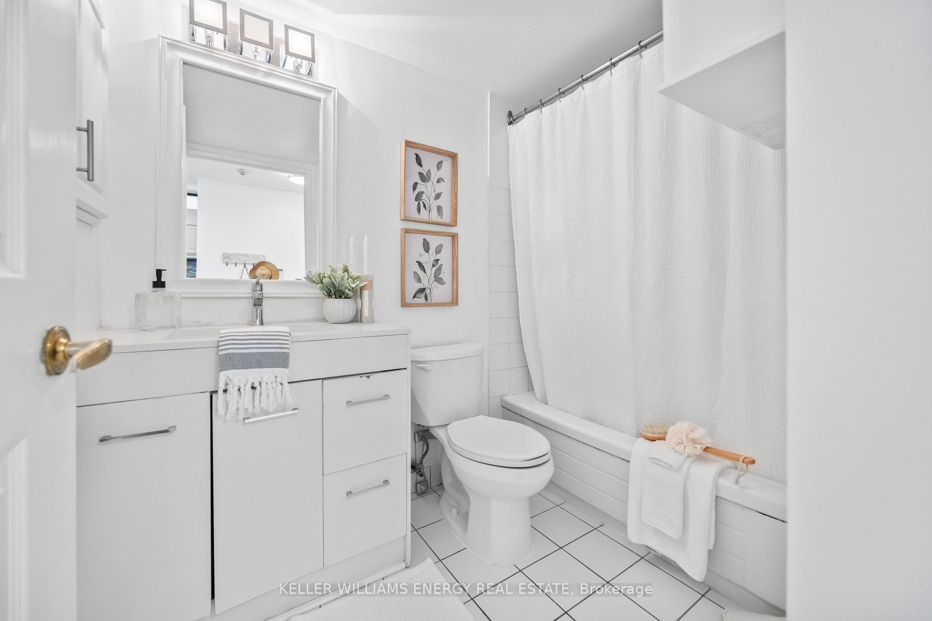 3231 Eglinton Avenue Unit 1107 photo 9