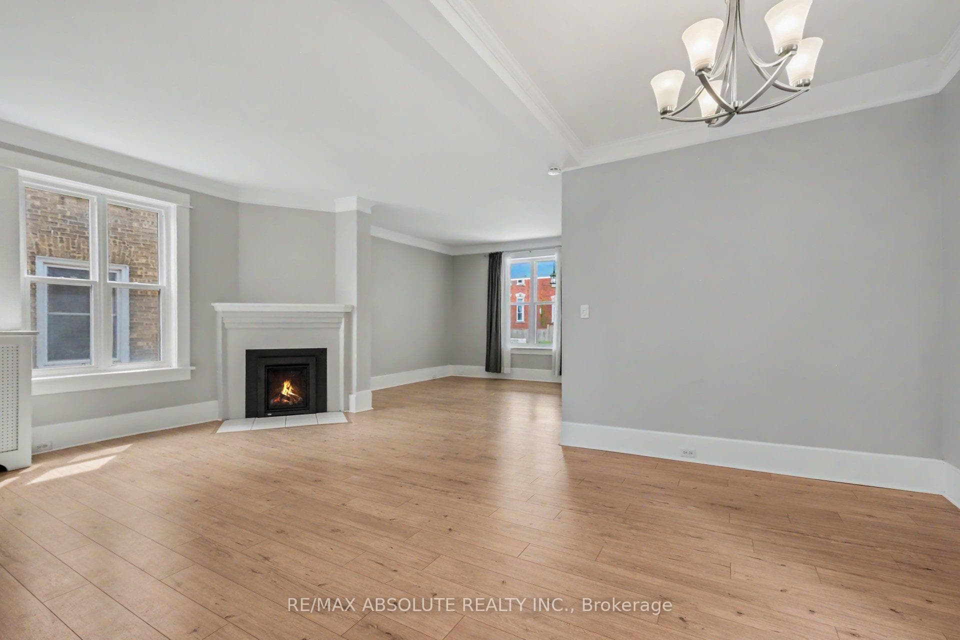 16 Glen Avenue photo 9