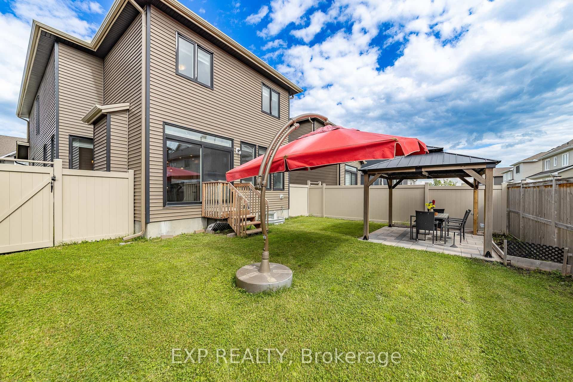 Fully Fenced Yard