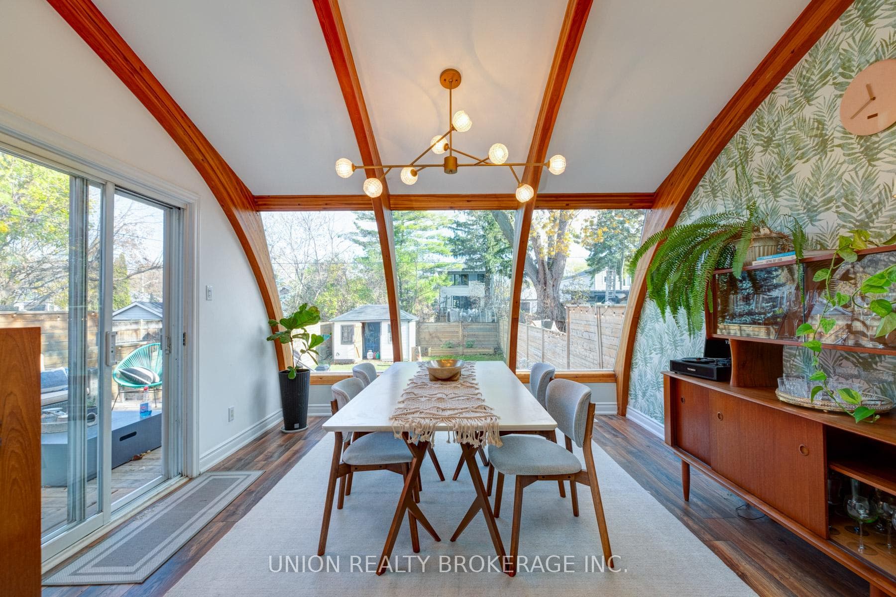 83 Eastwood Avenue photo 18