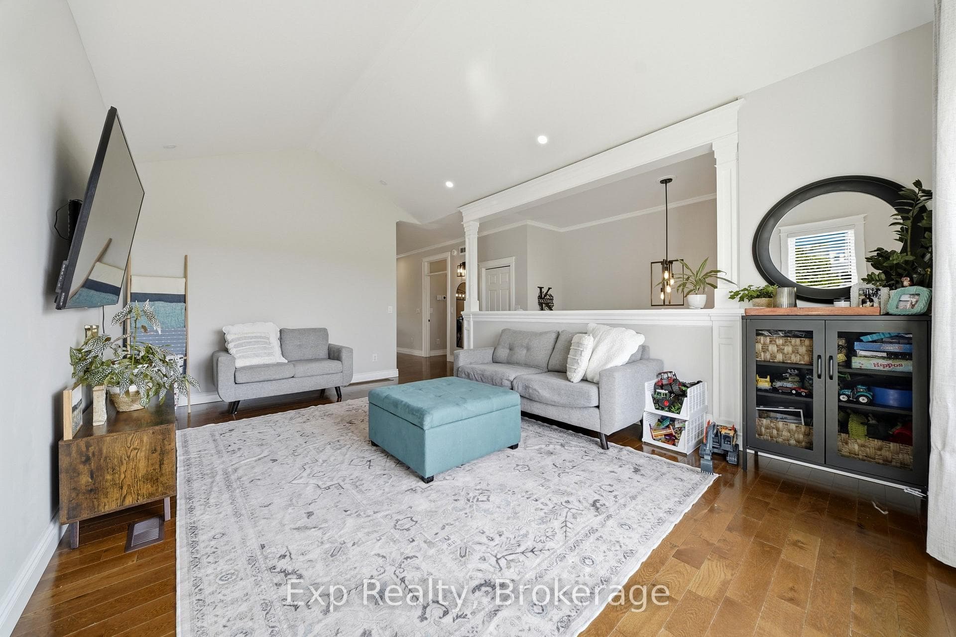 818 Palace Road photo 6