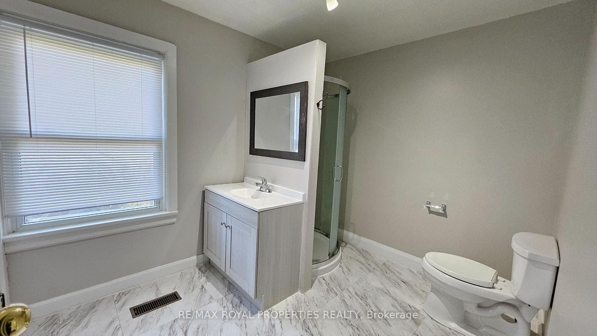 48 Tracey Street photo 13