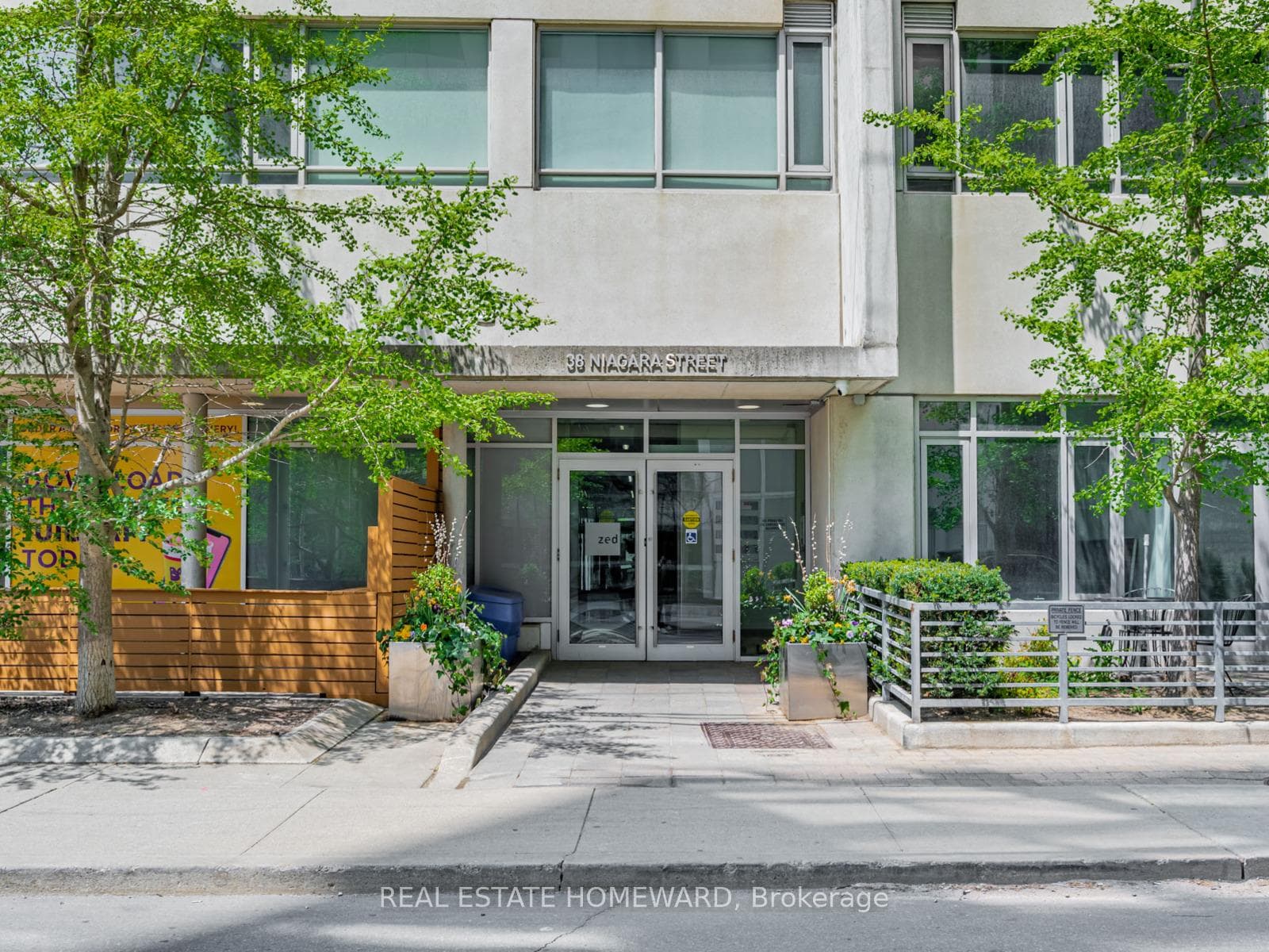 38 Niagara Street Unit 706 photo 23