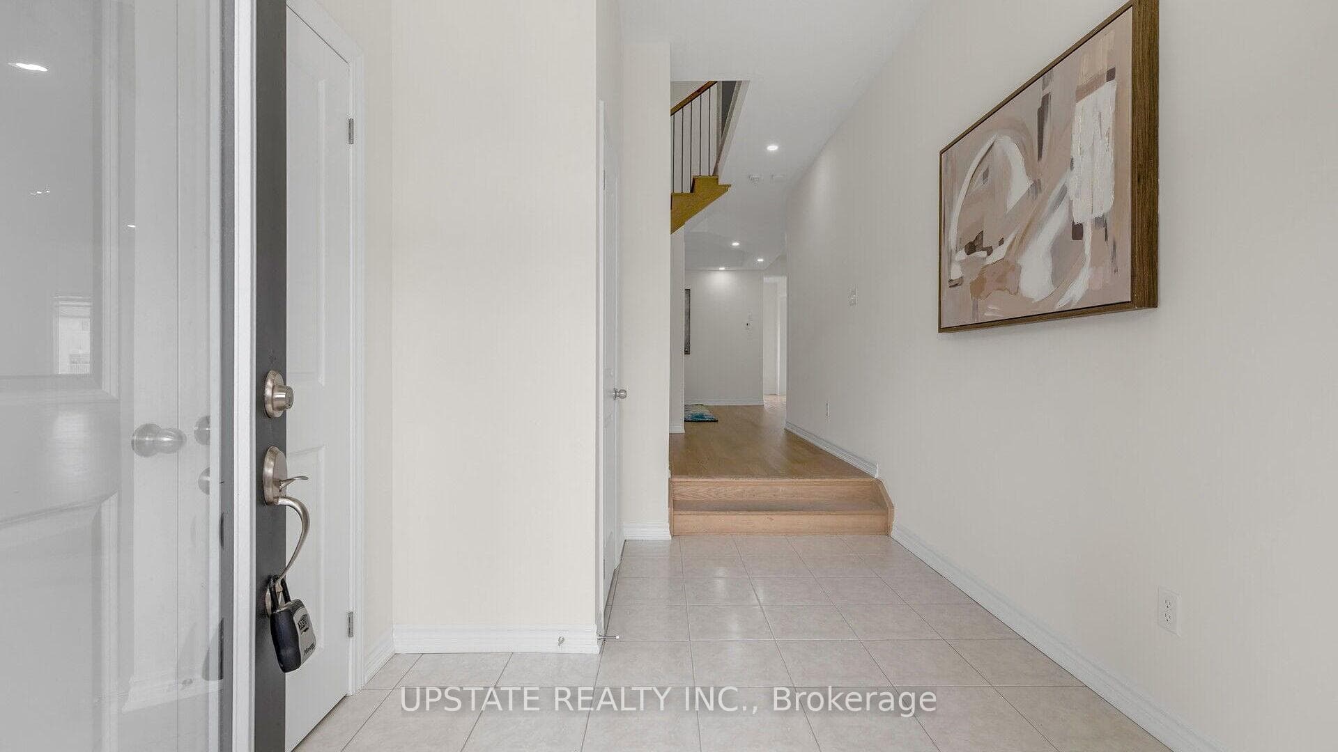 1104 Skyridge Boulevard photo 3