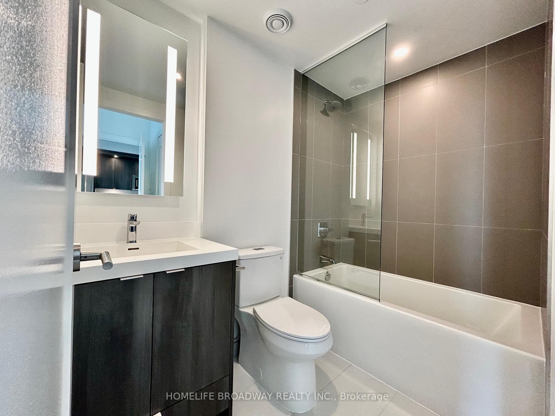 30 Inn On The Park Drive Unit 623 photo 9