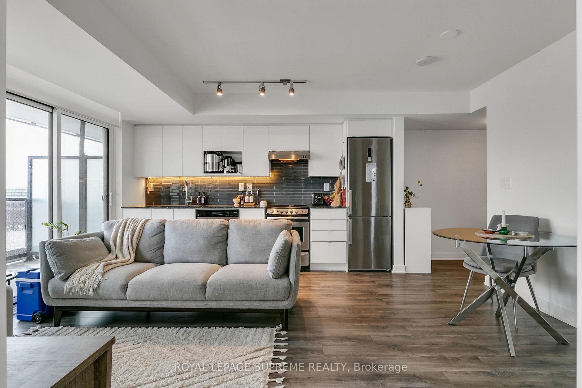 160 Flemington Road Unit 514 photo 8