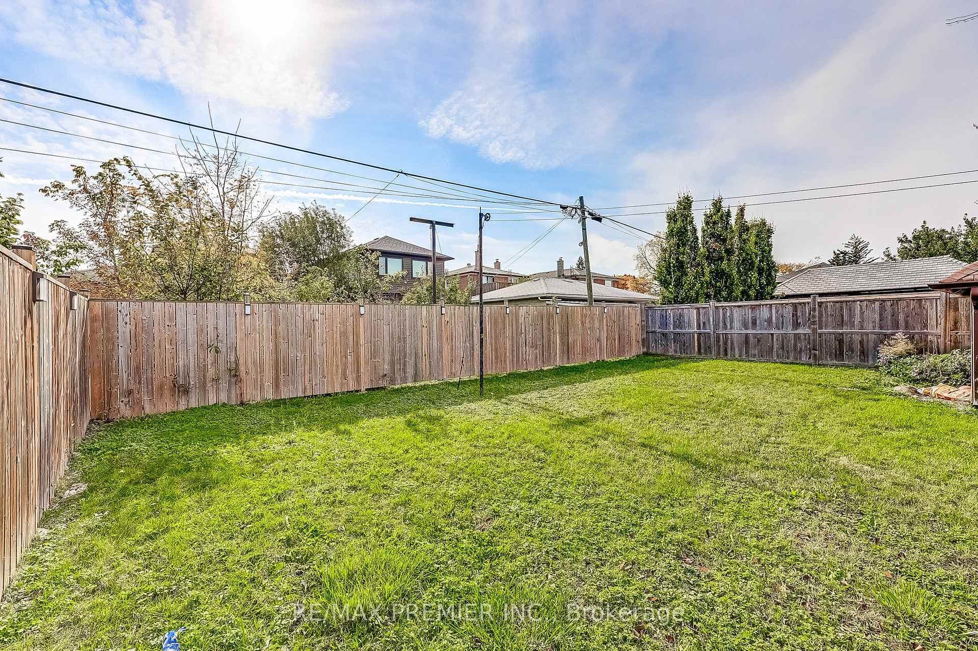 47 Plewes Road photo 33