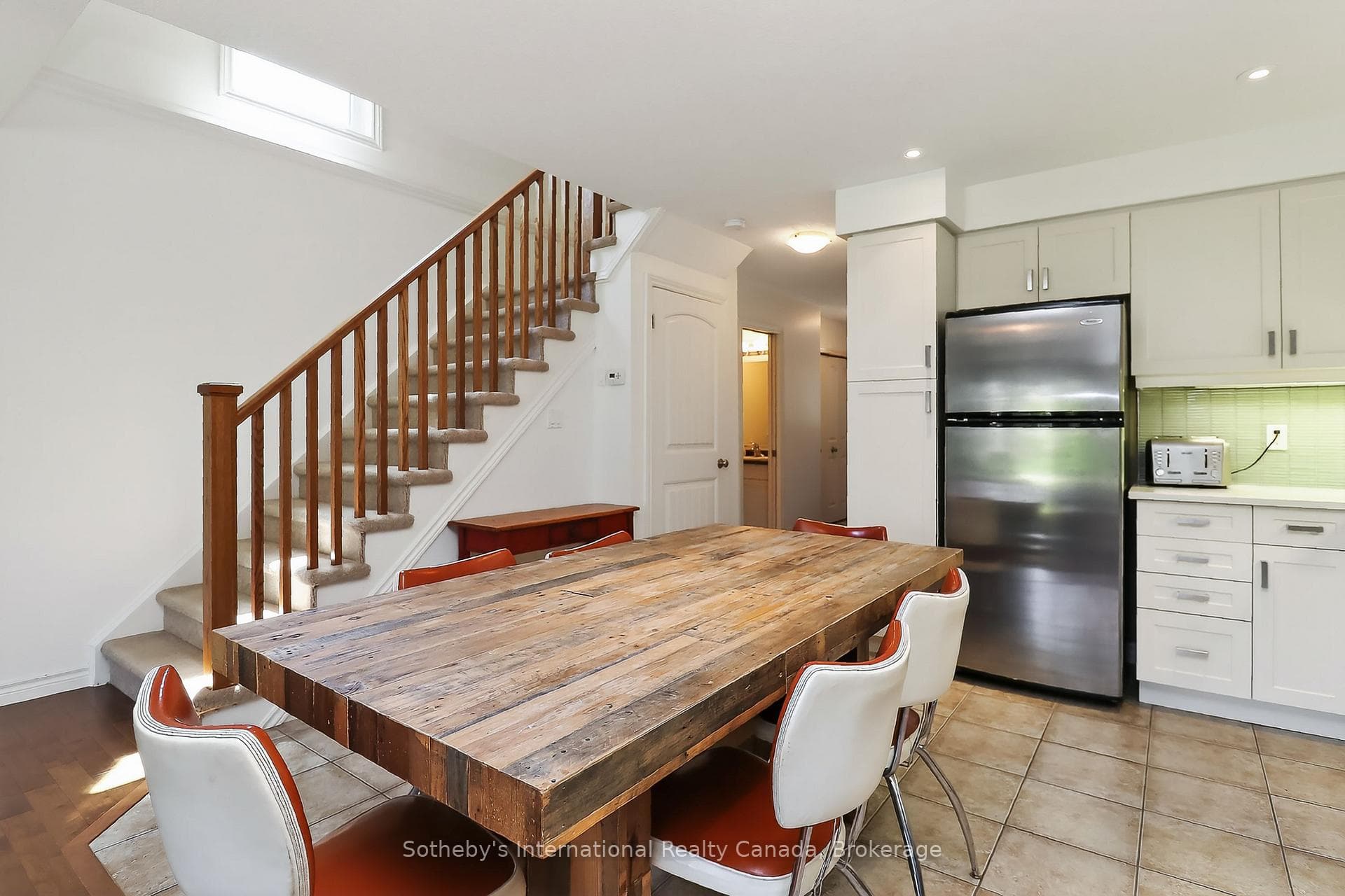 49 Silver Glen Boulevard photo 8