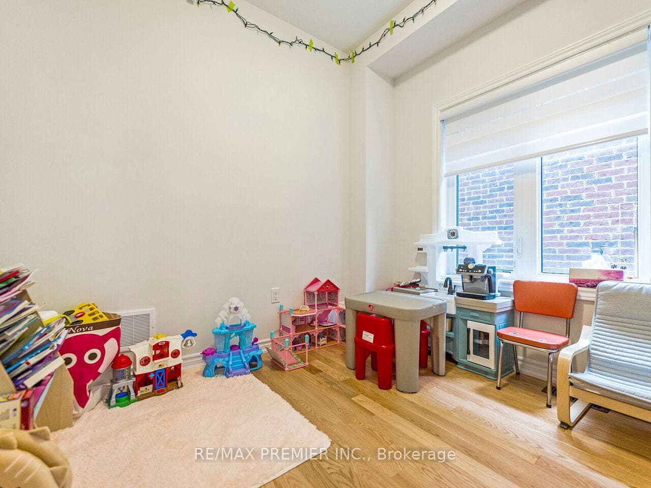 1342 Broderick Street photo 6