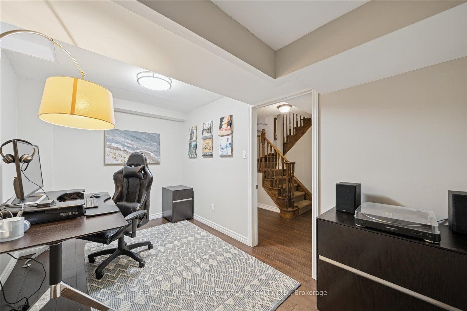19 Elder Crescent photo 32